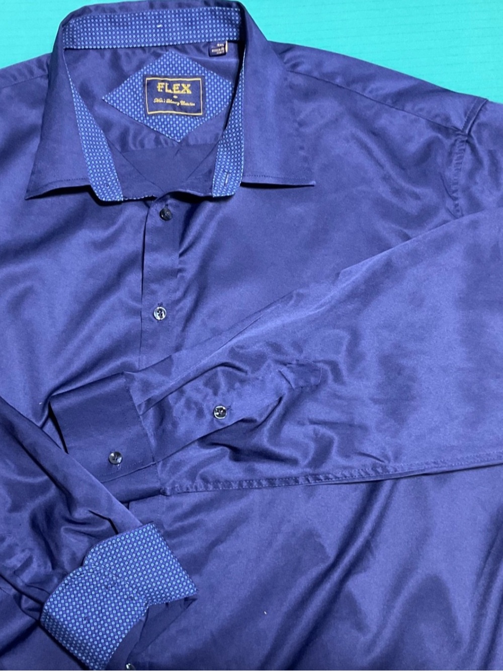 Flex Mens Luxury Collection Long sleeve button up dress shirt in Men’s size 3XL.